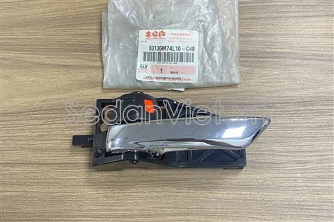 Tay mở cửa trong Suzuki XL7 2020