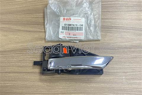 Tay mở cửa trong Suzuki XL7 2020