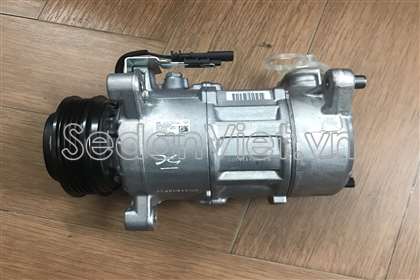 Lốc điều hòa Cadillac Escalade esv premium 2015