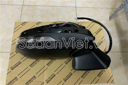 Gương chiếu hậu Toyota Corolla Cross 2021