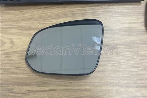 Mặt gương chiếu hậu có cảnh báo Toyota Corolla Cross 2021