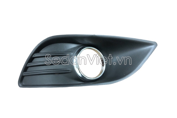 Ốp đèn gầm Ford Focus 2010