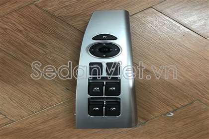 Cụm công tắc lên xuống kính tổng liền ốp Hyundai Santafe 2006-2008