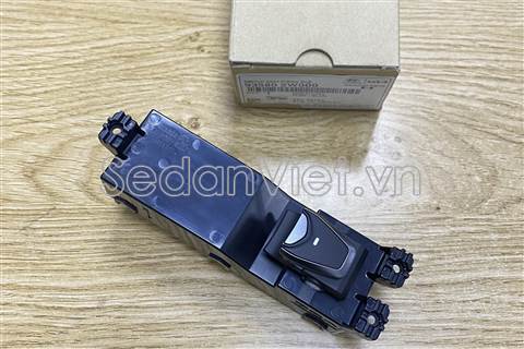 Công tắc lên xuống kính đơn Hyundai Santafe 2013-2015