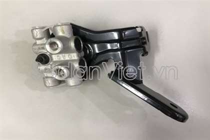 Cụm chia dầu phanh Daewoo Lacetti 2003-2005