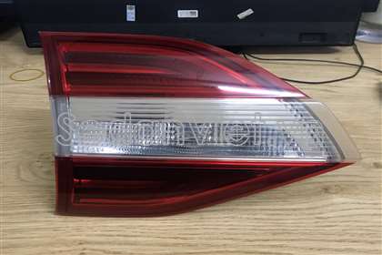 Đèn hậu Ford Everest 2018