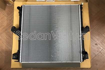 Két nước Ford Everest 2018