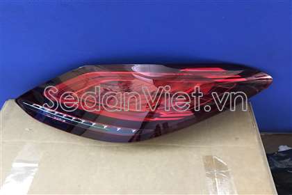 Đèn hậu Mercedes-Benz C200 2014