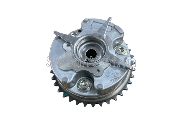 banh-rang-truc-cam-hut-toyota-innova-1305075010-chinh-hang