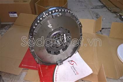 banh-da-kep-2-5-hyundai-starex-oem-18776