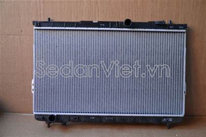 ket-nuoc-so-tu-dong-hyundai-santafe-2531026400-chinh-hang