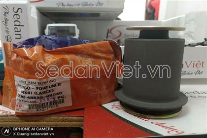 cao-su-cang-a-nho-duoi-toyota-fortuner-486550k040-chinh-hang