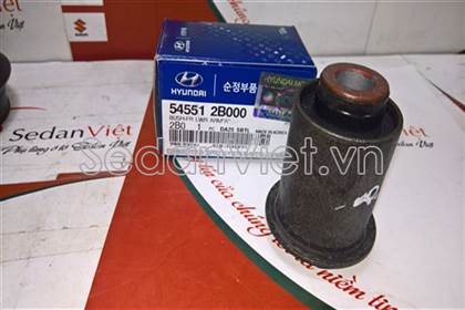 cao-su-cang-a-giua-nho-hyundai-santafe-545512b000-chinh-hang