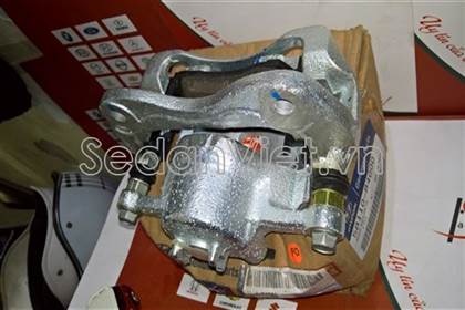 cum-gong-phanh-truoc-trai-hyundai-i10-58180b4a00-chinh-hang