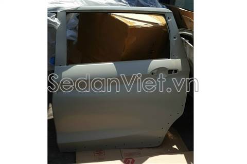 canh-cua-sau-trai-suzuki-xl7-chinh-hang-50681