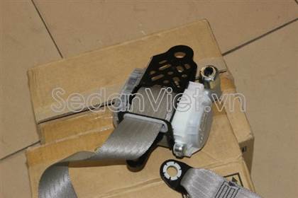 day-bao-hiem-truoc-trai-toyota-innova-chinh-hang-10126