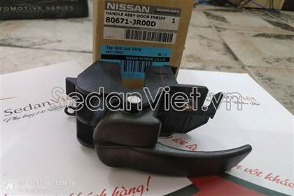 tay-mo-cua-trong-sau-trai-trai-nissan-navara-chinh-hang-25063