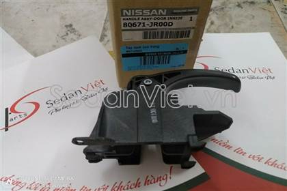 tay-mo-cua-trong-sau-trai-trai-nissan-navara-chinh-hang-25066