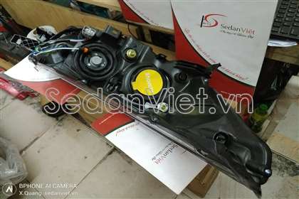 vo-den-pha-trai-toyota-innova-chinh-hang-25840