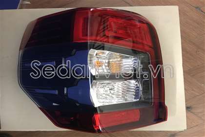 den-hau-trai-mitsubishi-triton-chinh-hang-26403