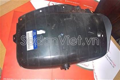 long-de-chan-bun-sau-trai-ban-4-cua-hyundai-i10-86821b4400-chinh-hang