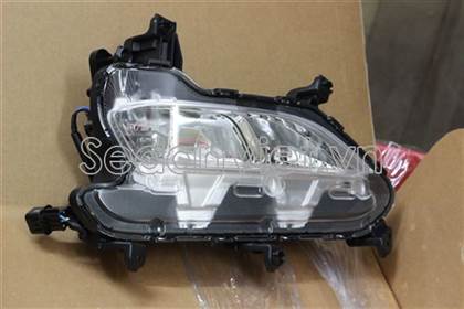 den-gam-trai-hyundai-santafe-chinh-hang-15987