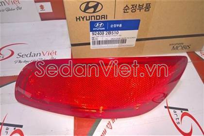 den-phan-quang-can-sau-trai-hyundai-santafe-924082b510-chinh-hang