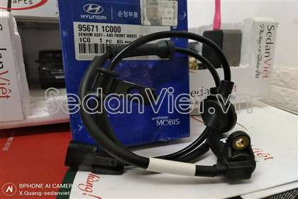 cam-bien-abs-truoc-trai-hyundai-getz-956711c000-chinh-hang