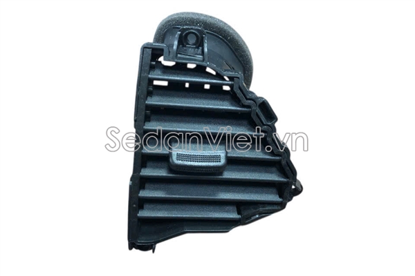 cua-gio-dieu-hoa-giua-phai-kia-morning-picanto