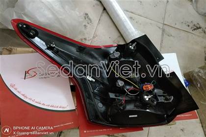 den-hau-phai-ban-hatback-co-led-ford-focus-chinh-hang-24763