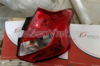 den-hau-phai-ban-hatback-co-led-ford-focus-chinh-hang-24766