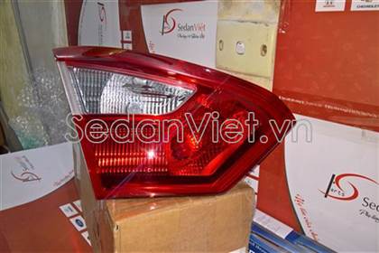 den-hau-mieng-trong-ben-trai-trai-ford-focus-chinh-hang-28750