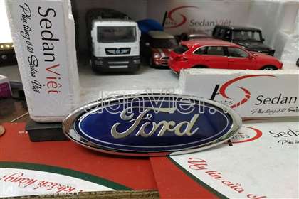 logo-chu-ford-ford-escape-chinh-hang-25372