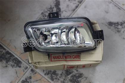 den-gam-trai-ford-ranger-chinh-hang-9084