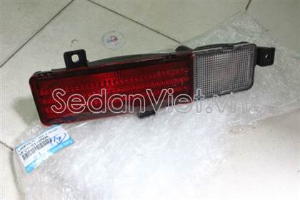 den-can-sau-trai-ford-everest-up2151250a-chinh-hang
