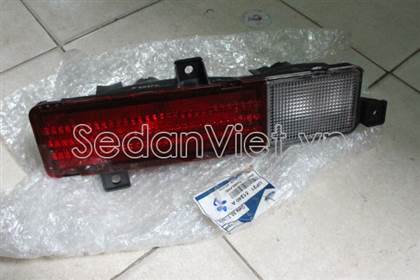 den-can-sau-trai-ford-everest-chinh-hang-9616