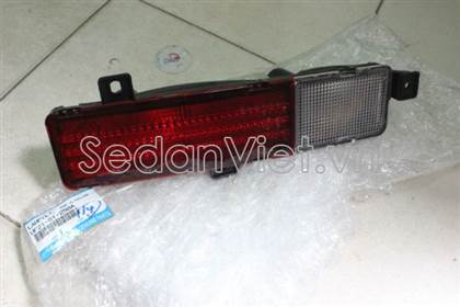 den-can-sau-trai-ford-everest-chinh-hang-9617