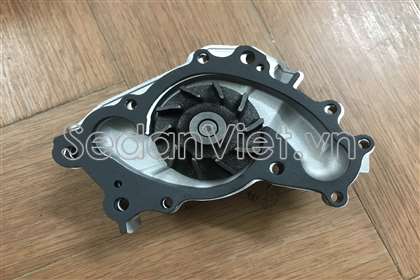 bom-nuoc-dong-co-toyota-sienna-oem-35554